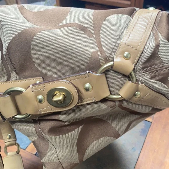 Coach Purse - Picture 6 of 7